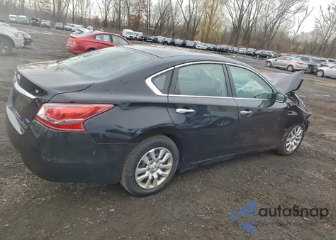 2013 Nissan Altima 2.5 z USA, uszkodzony, nr VIN 1N4AL3AP8DC271259